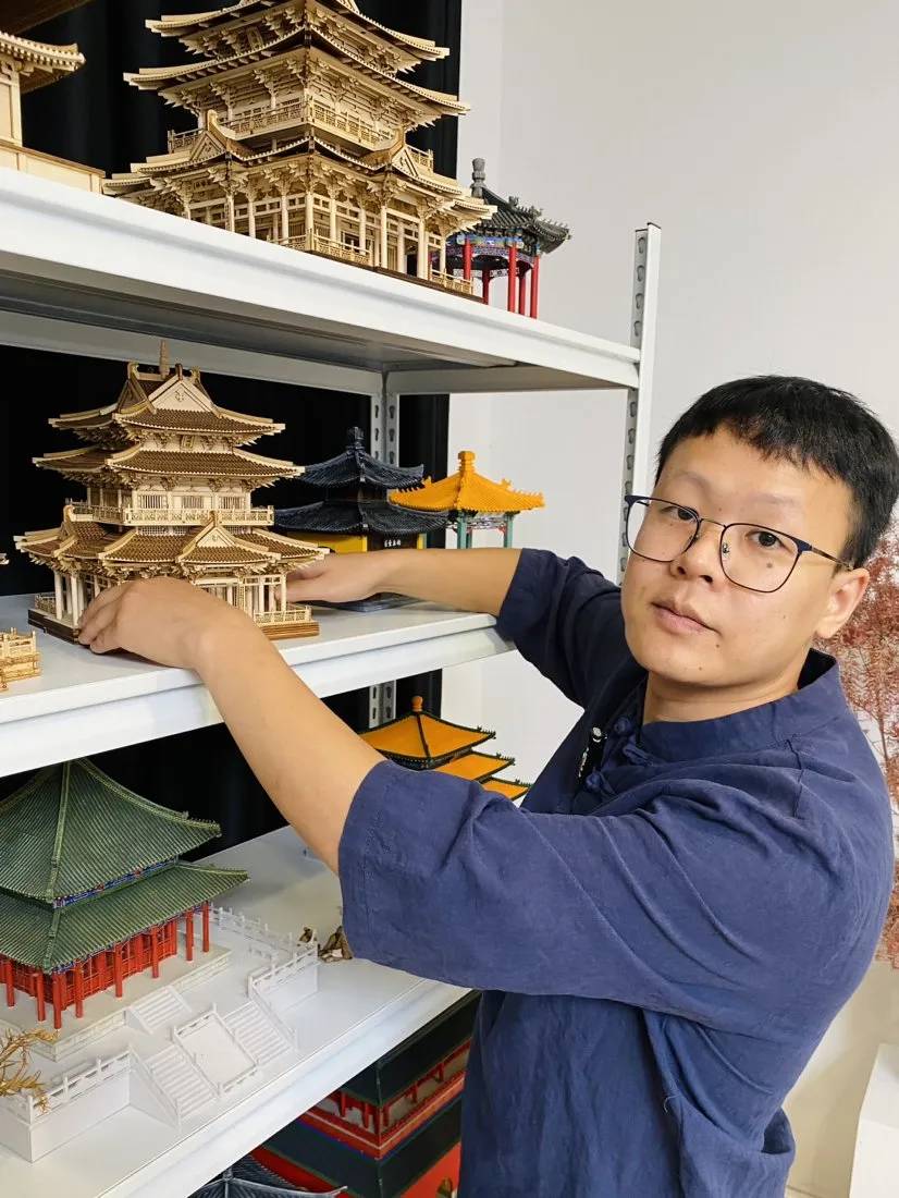 以木为笔这位桂林小伙的古建筑模型令人叹为观止！