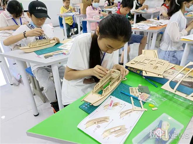 玩模型学历史小学建筑模型大赛很有“料”