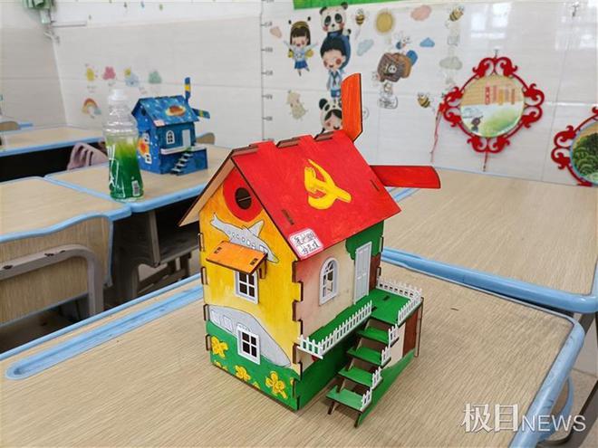 玩模型学历史小学建筑模型大赛很有“料”(图2)