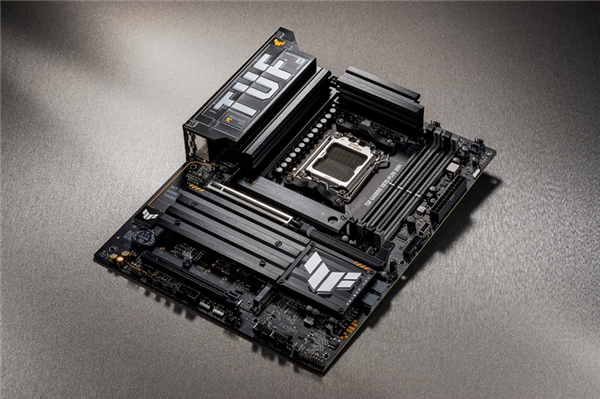 华硕X870X870E主板尽释9800X3D处理器威力(图3)