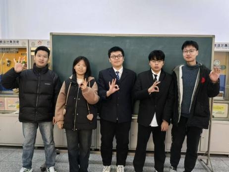 我校学生在第十七届全国三维数字化创新设计大赛年度总决赛中获得佳绩(图1)
