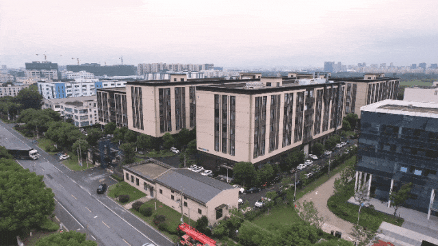 这些3D打印公司纷纷有了自己的大楼甚至产业园(图17)